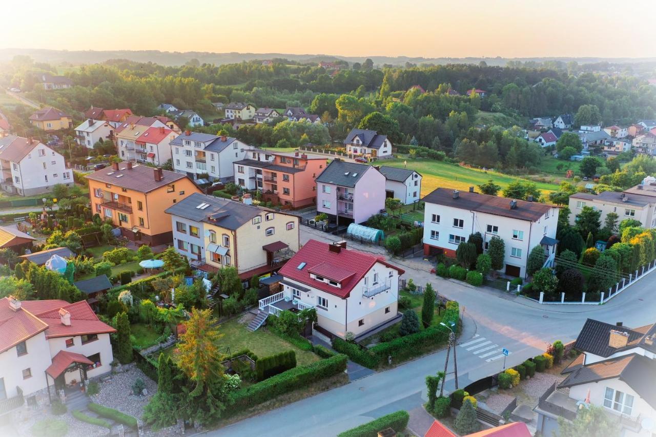 Villa Dom Wakacyjny Na Tulipanowej W Chmielnie Chmielno Exterior foto